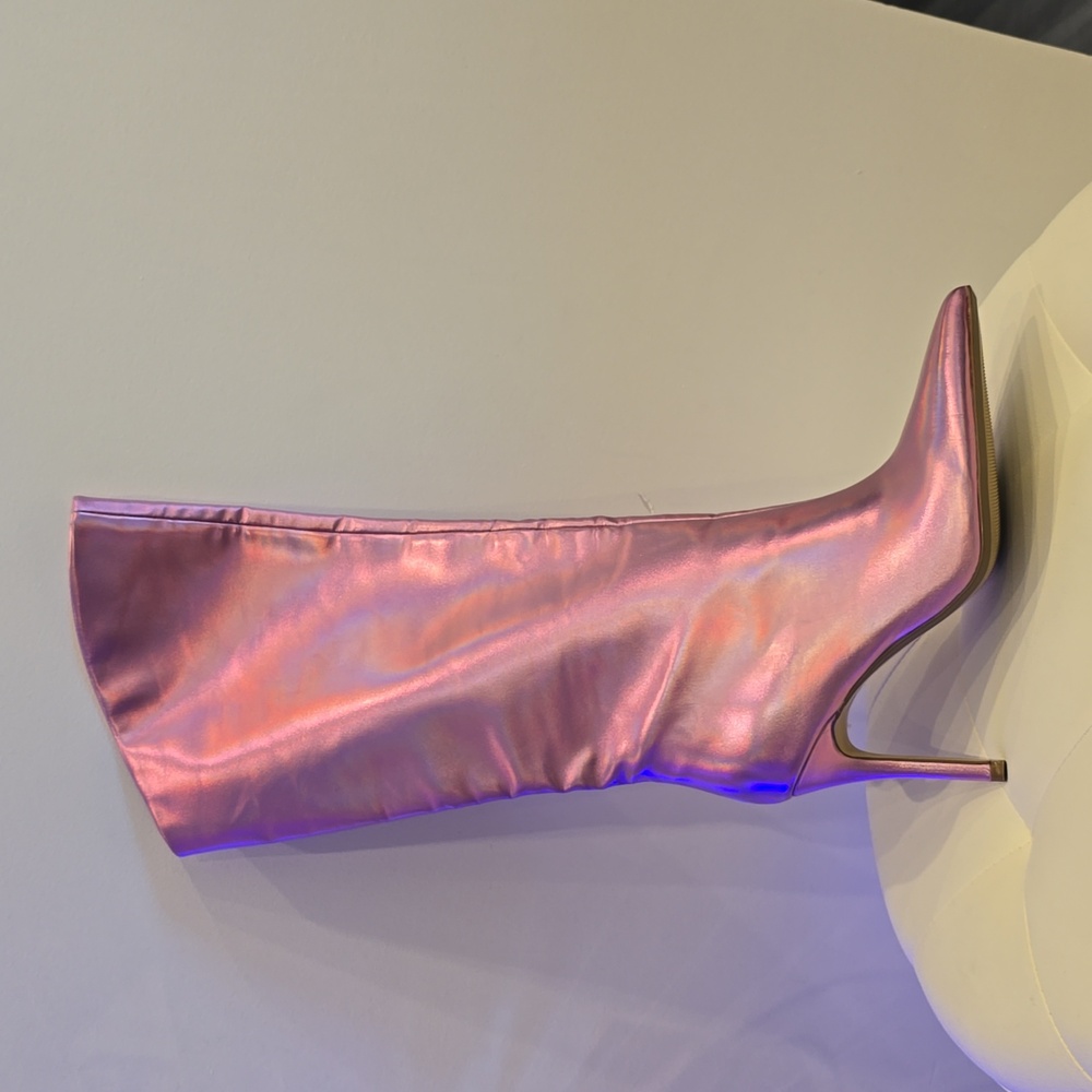 Sarina Steve Madden pink pearl iridescent knee high heel boots New Womens 8 1/2